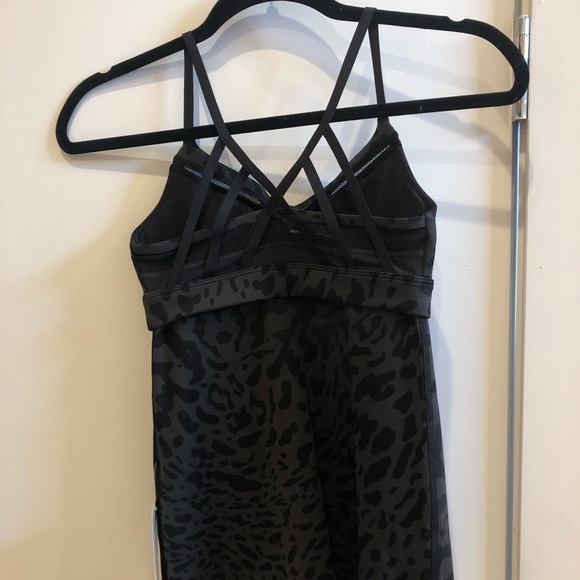 New Lululemon leopard Just Breathe Tank 4 NWT - Picture 2 of 6